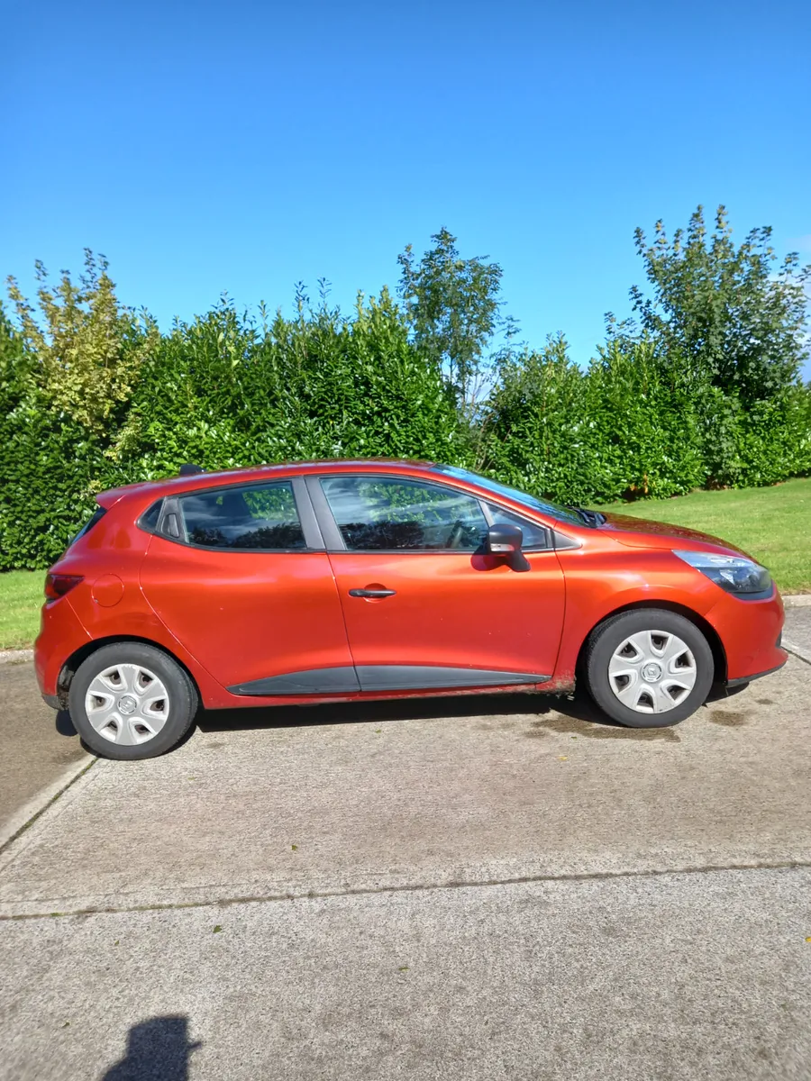 2015 Renault Clio 1.1 Petrol - Image 1