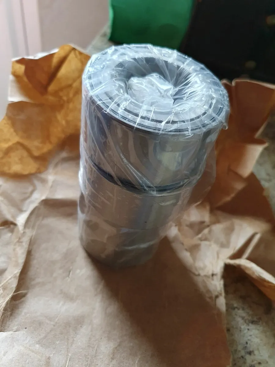 Wheel bearings for Iforwilliams horse box - Image 2
