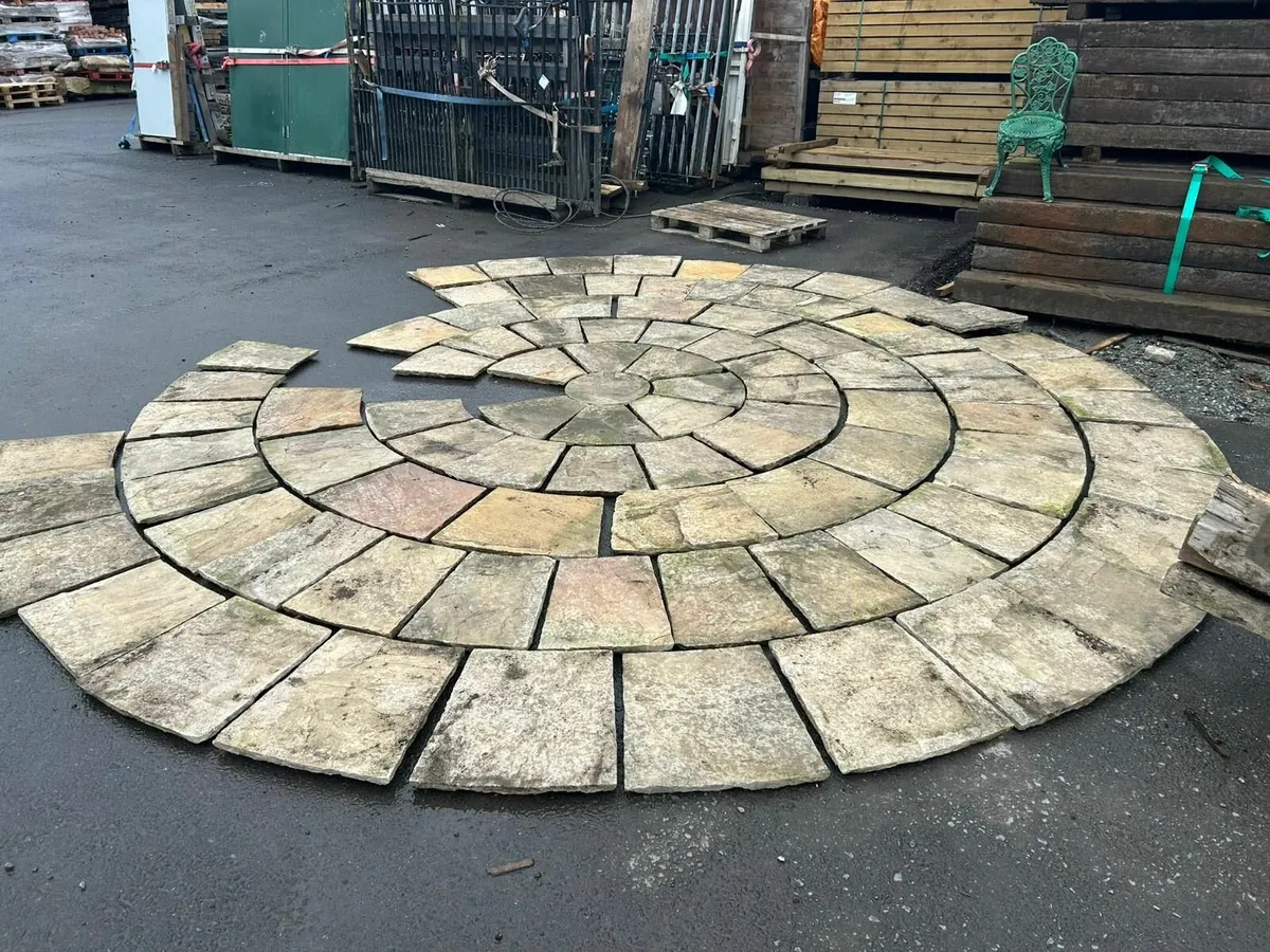 Sandstone Circle Incomplete  5M - Image 3