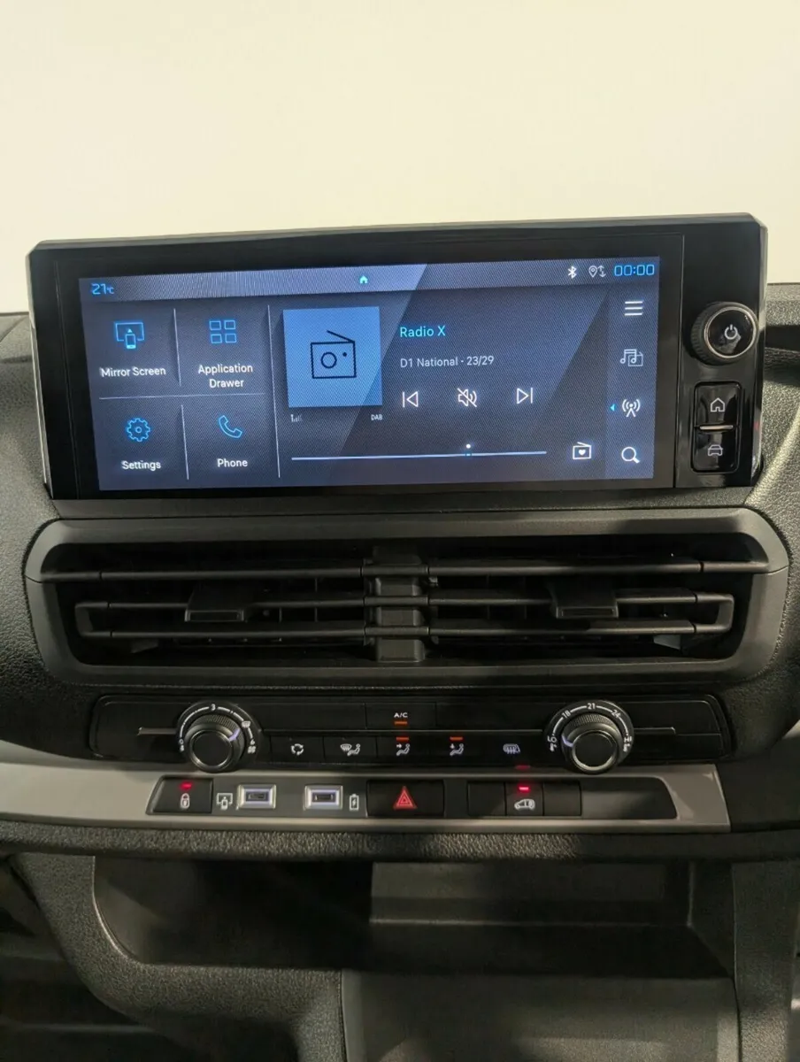Peugeot Expert L2 Diesel Professional - Image 4