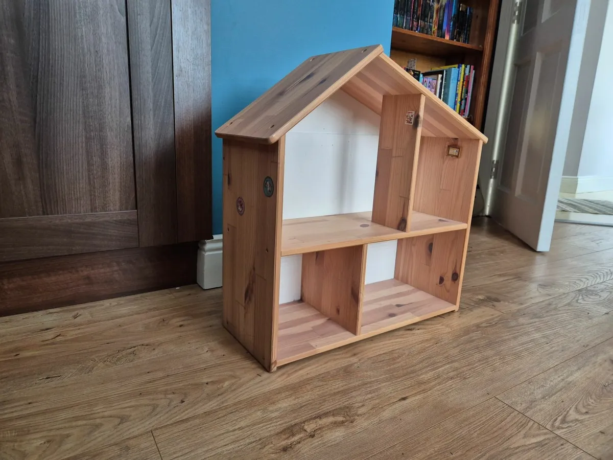 Dolls house - Image 3