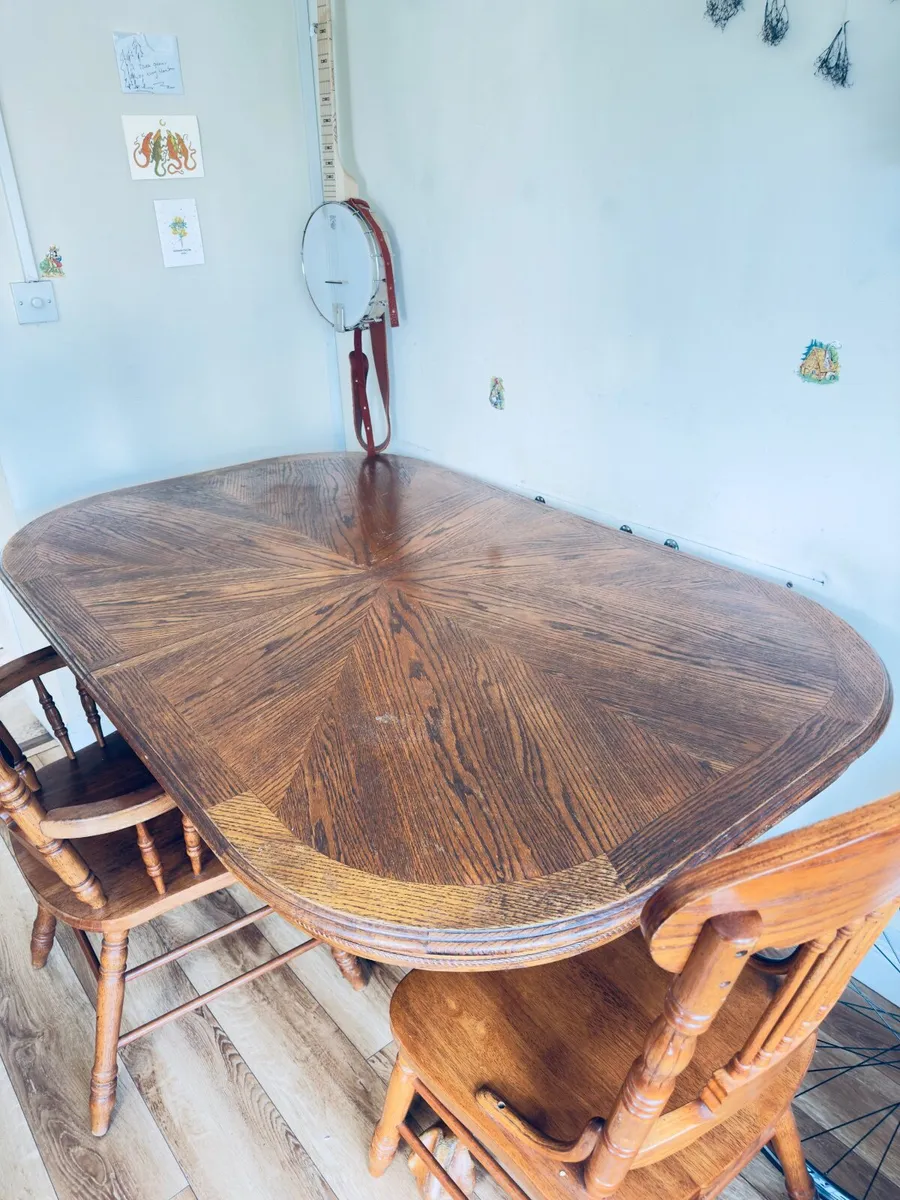 OAK DINNER TABLE - Image 2