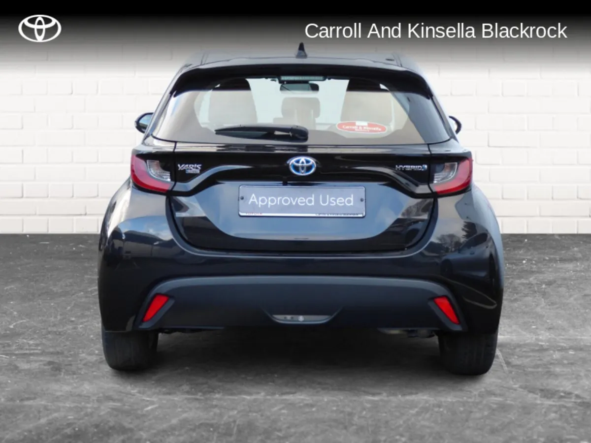 Toyota Yaris Hybrid Luna - Image 4