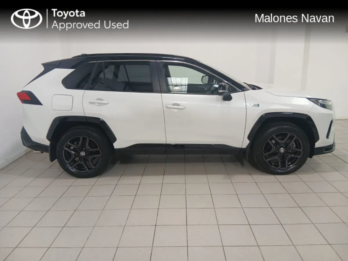 Toyota RAV4 RAV4 PLUG-IN HYB GR SPORT 4DR - Image 3