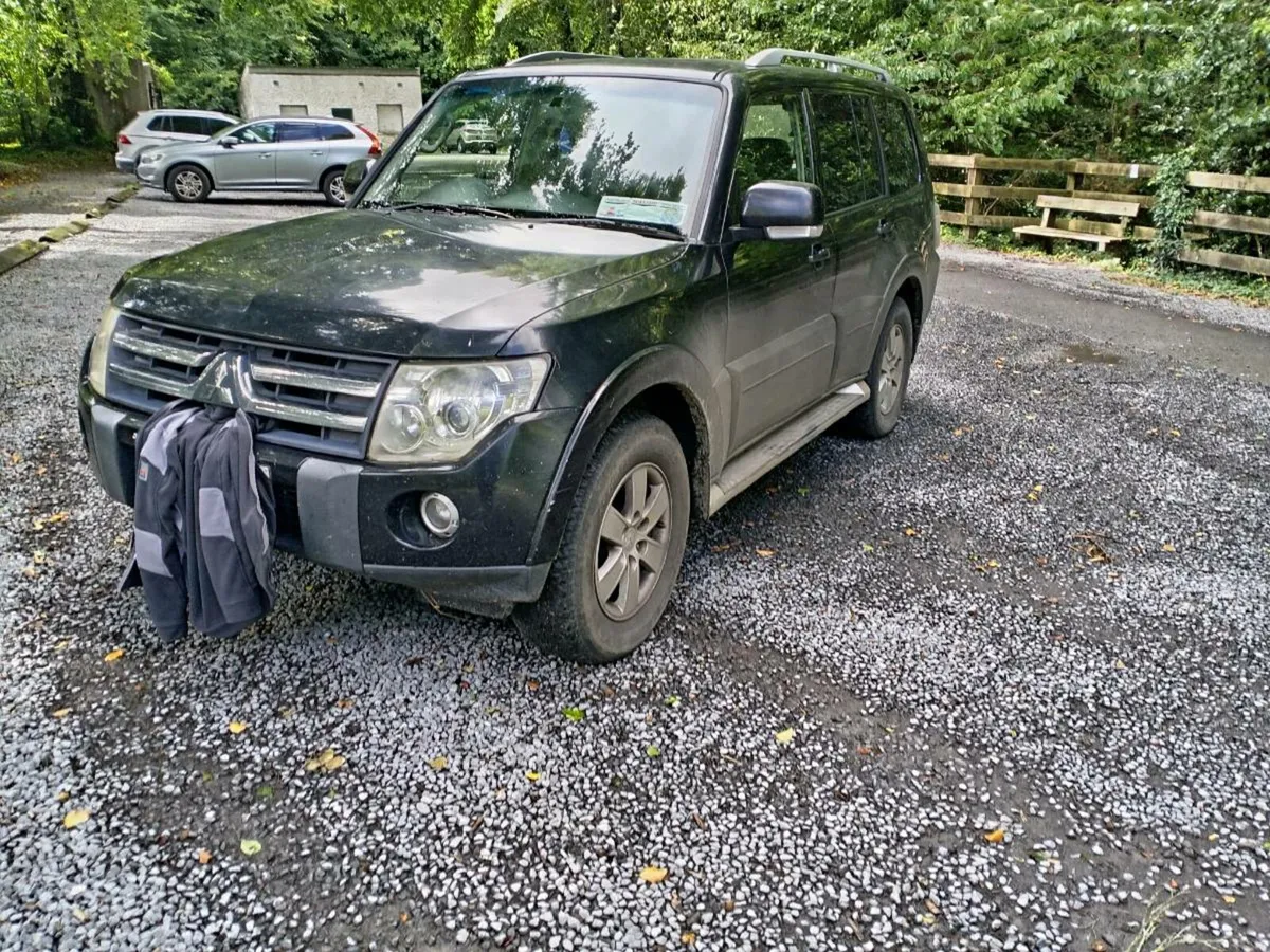 Mitsubishi Pajero Jeep - Image 1