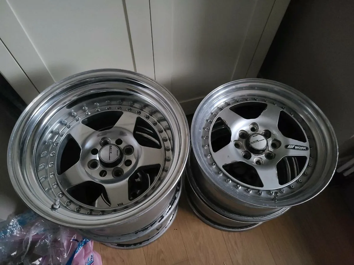 15" Work CR01 - Image 1