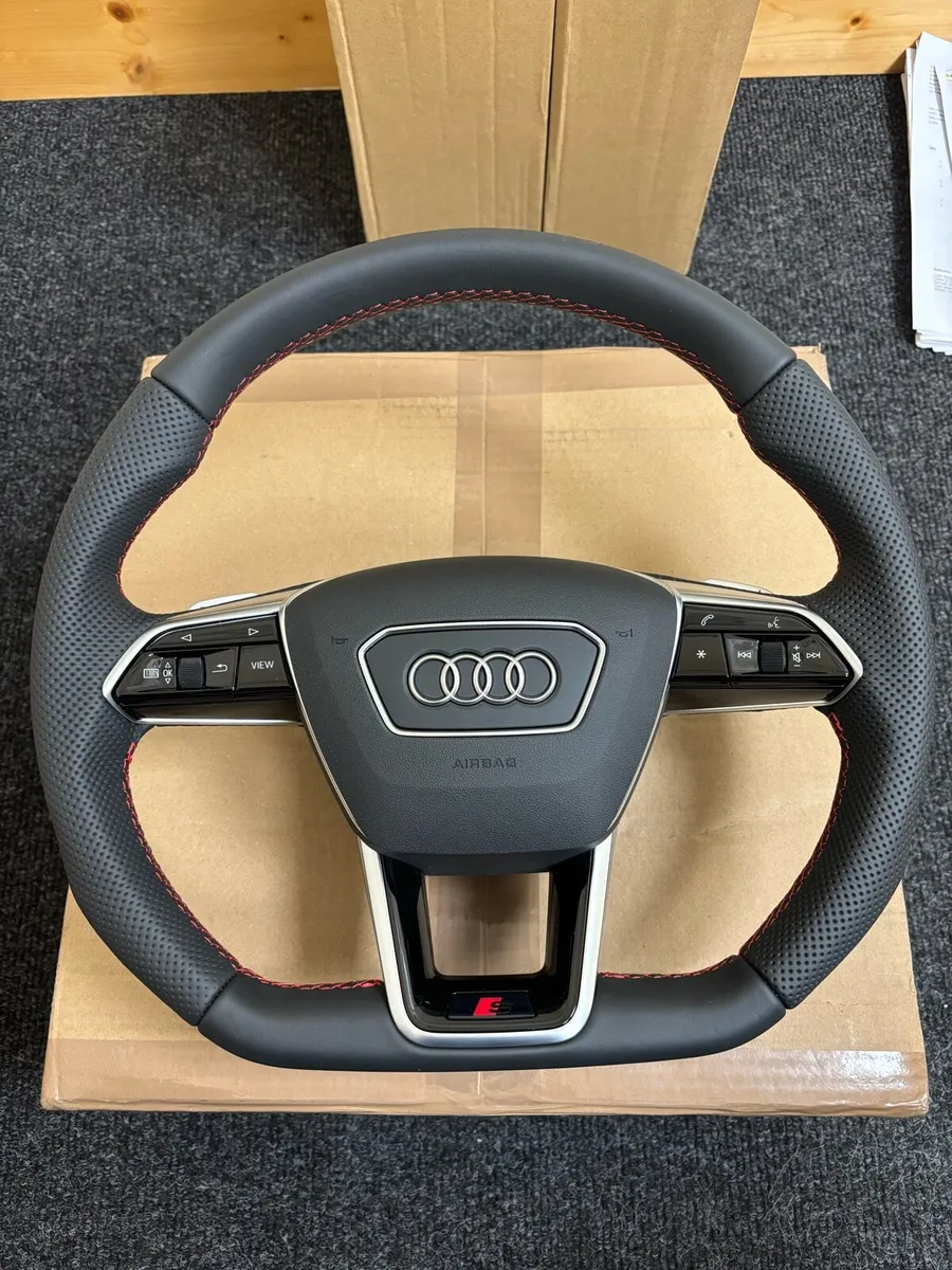 Steering wheel - Image 1