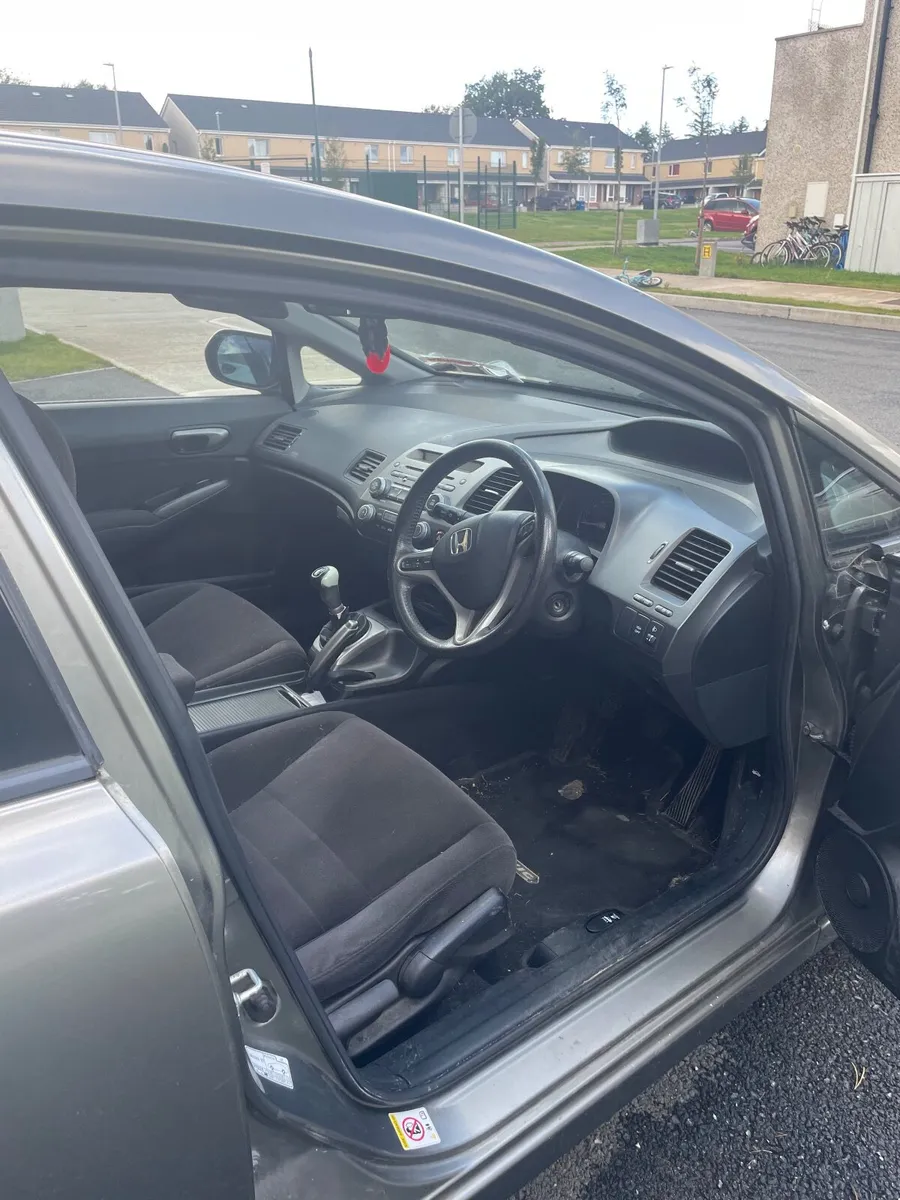 Honda Civic 2008 - Image 3