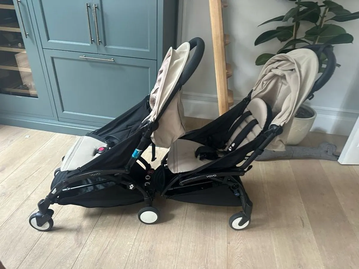 Babyzen Yoyo2 Twin Stroller - Image 1