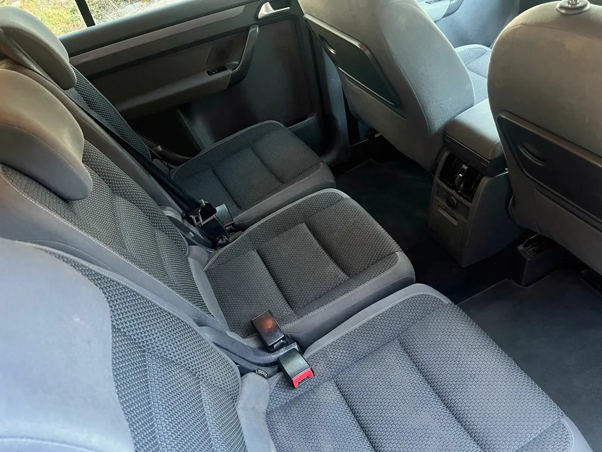 Volkswagen Touran 2014 - Image 3