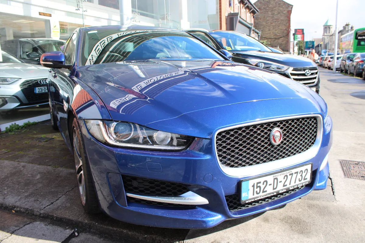 Jaguar XE R-SPORT AUTO 2.0 2015 - Image 1