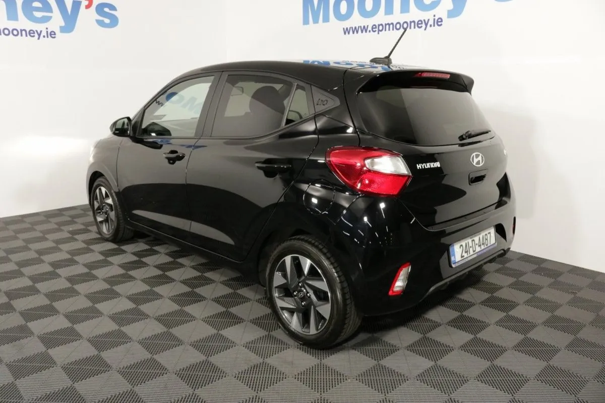 Hyundai i10 Deluxe Plus 1.0l Petrol Hatchback - Image 4