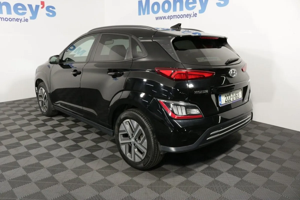 Hyundai Kona Electric Premium 64 kWh EV - Image 3