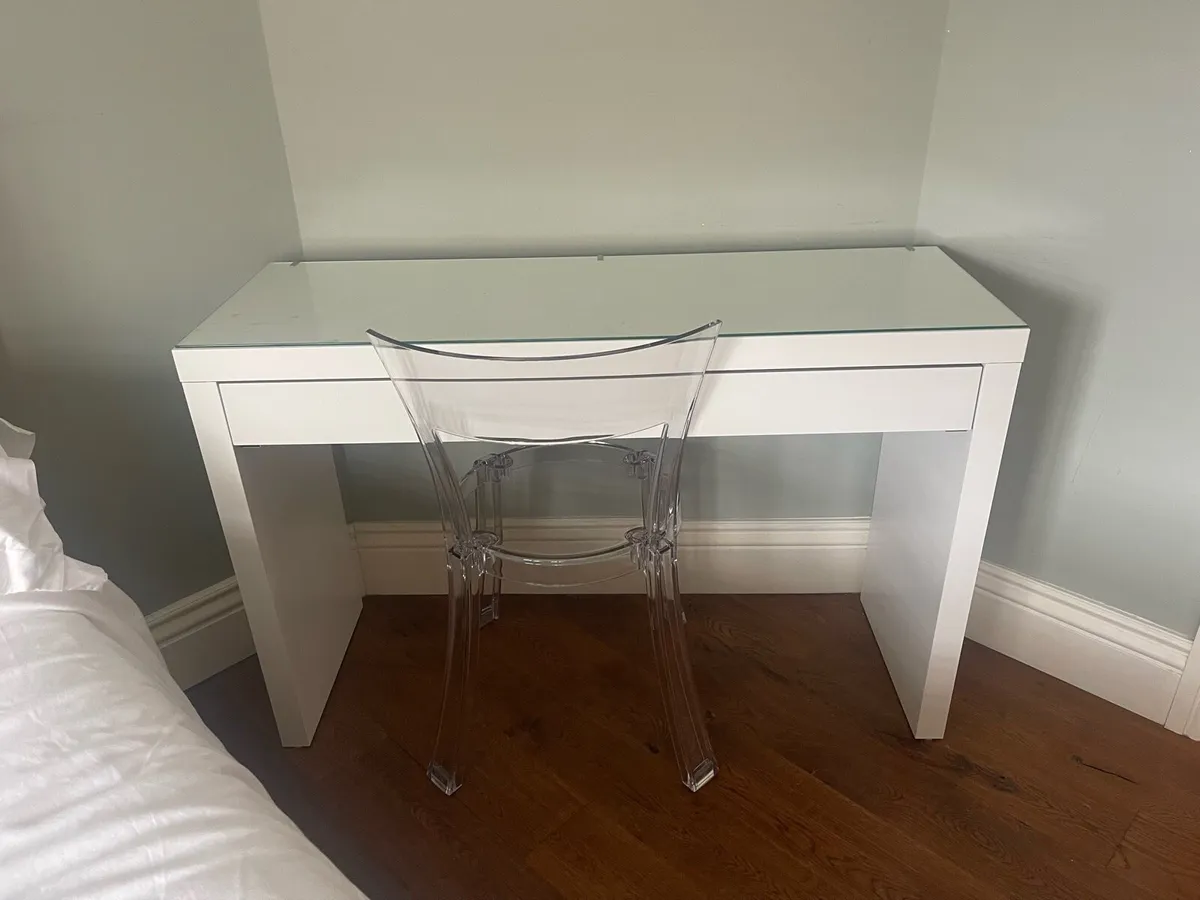 Vanity desk and ghost chair - Image 1