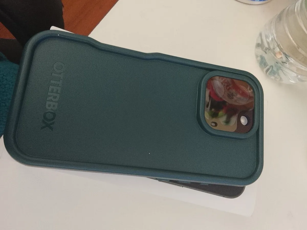 iPhone 16 Pro 256GB - Image 2