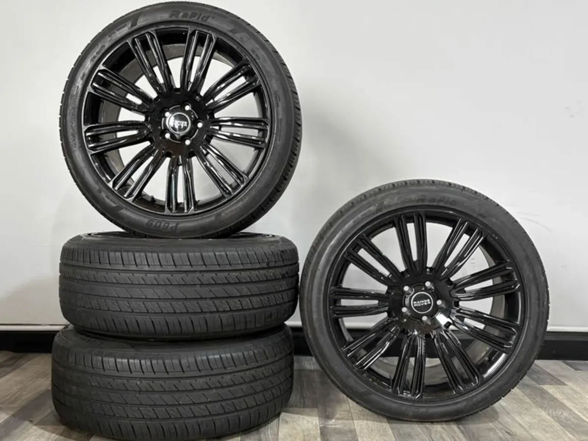 20" ALLOYS & TYRES SUITABLE FOR RANGE ROVER EVOQUE - Image 1