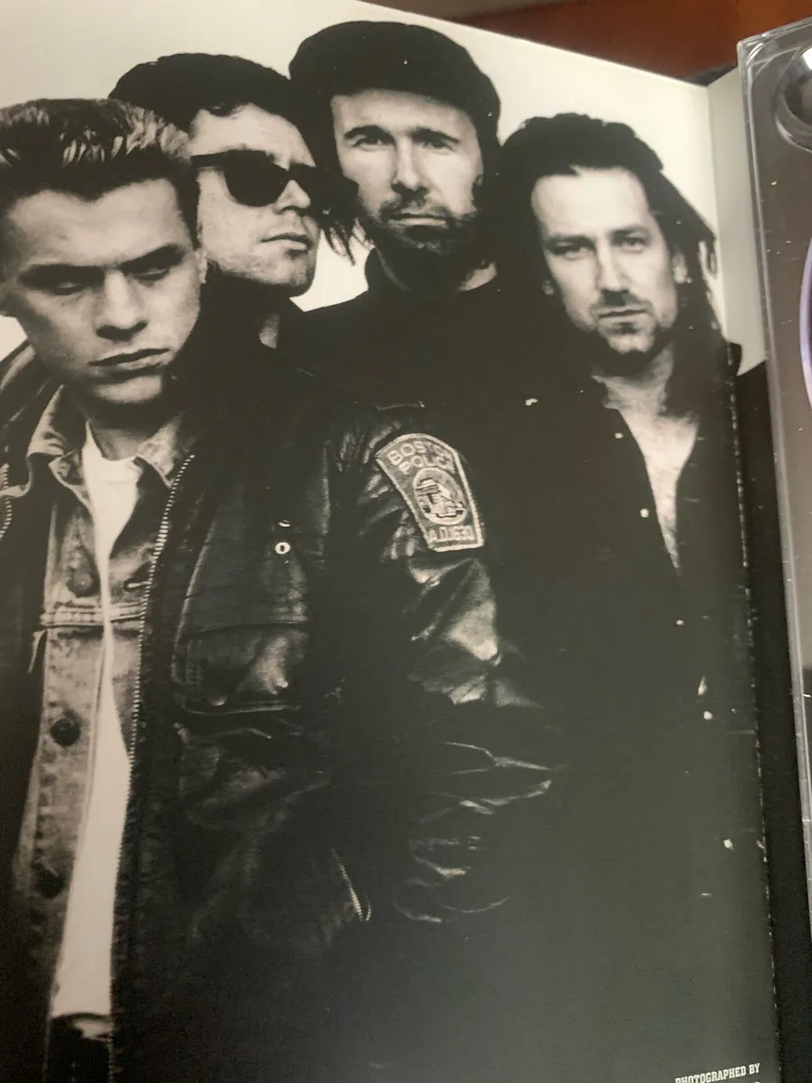 U2 18 singles dvd as well - Image 4