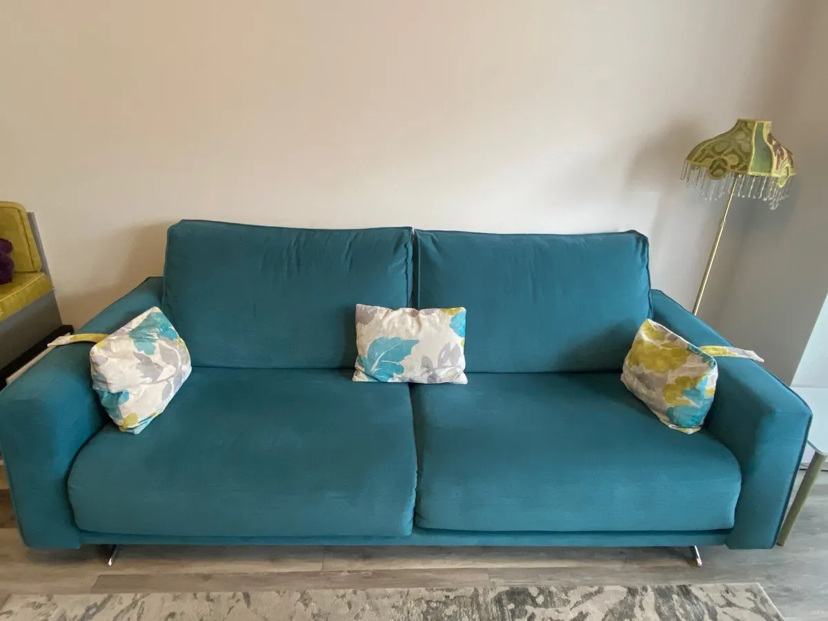 Fama sofa and recliner armchair - Image 1