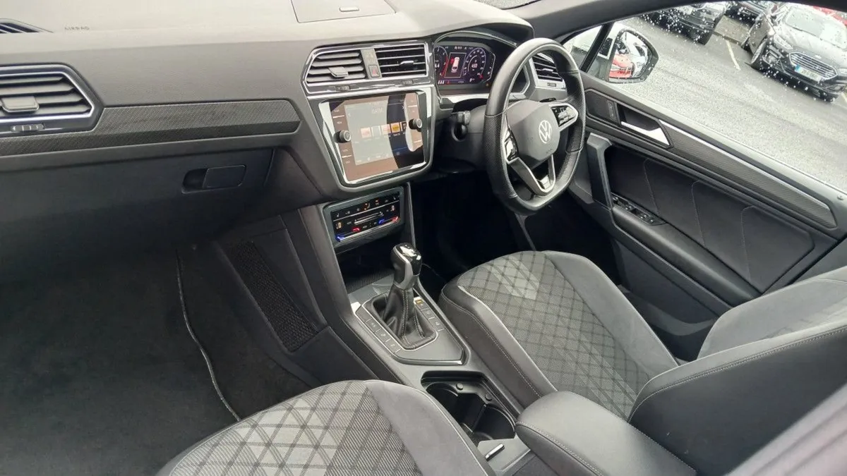 Volkswagen Tiguan R-line 2.0 TDI D7F 150BHP  pric - Image 3