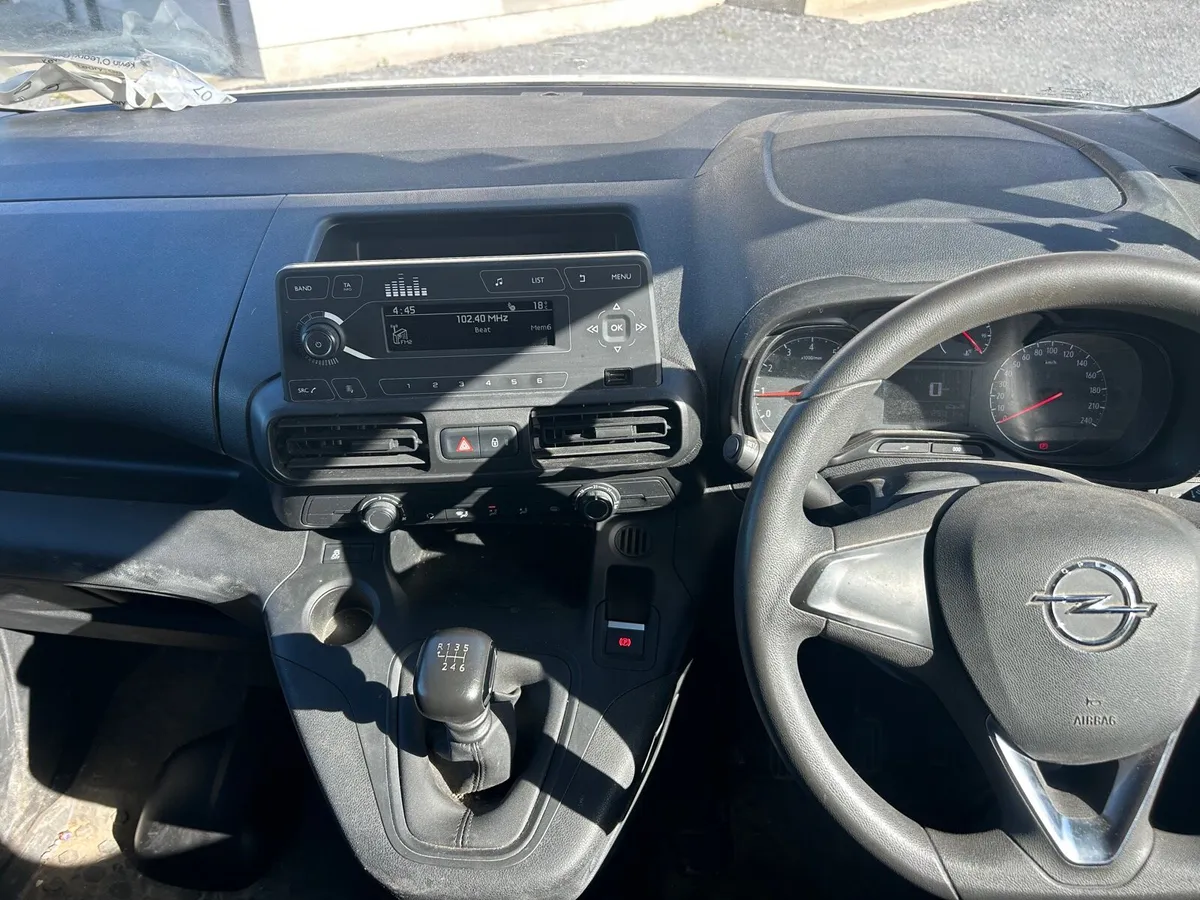 Opel combo 2021 (warrenty included) - Image 3