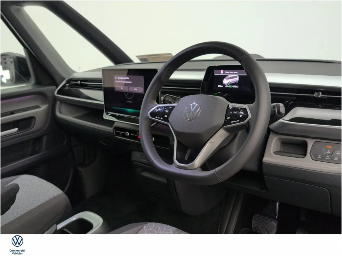 Volkswagen ID. Buzz Life 86kwh 280HP LWB - Image 4