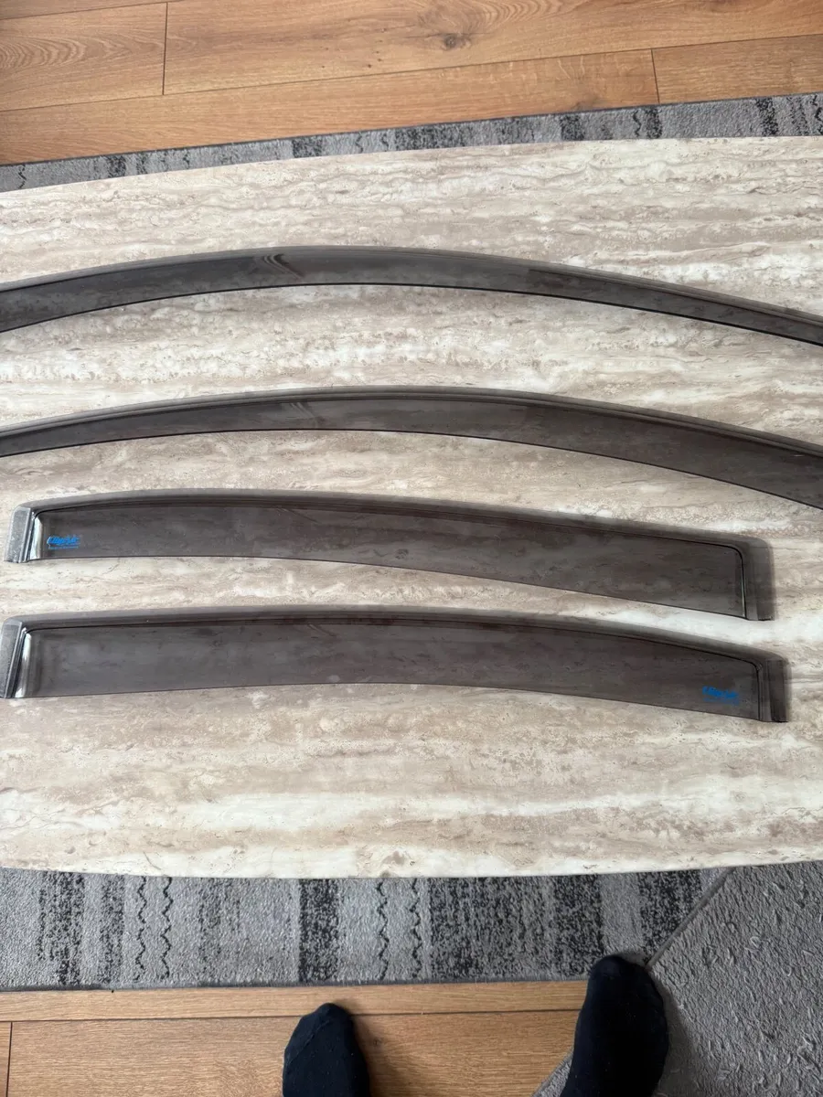 Skoda Octavia 2014-19 wind deflectors - Image 3