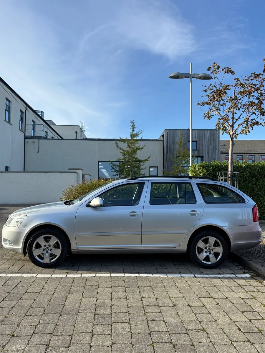 SKODA OCTAVIA ESTATE 1.6TDI , New Nct , 190km - Image 3