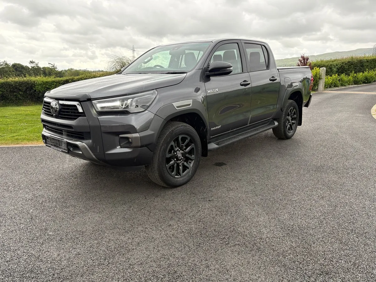 2023 Hilux Invincible X 2.8 auto. NI Reg. - Image 1