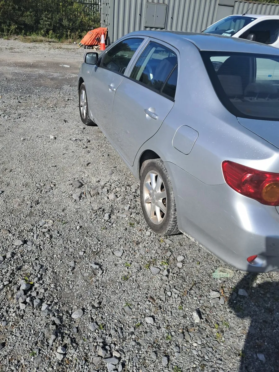 Toyota Corolla 2008 - Image 3