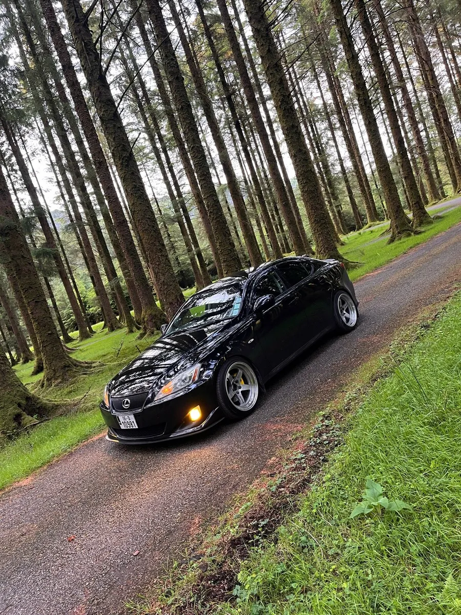 Lexus Is250 - Image 1