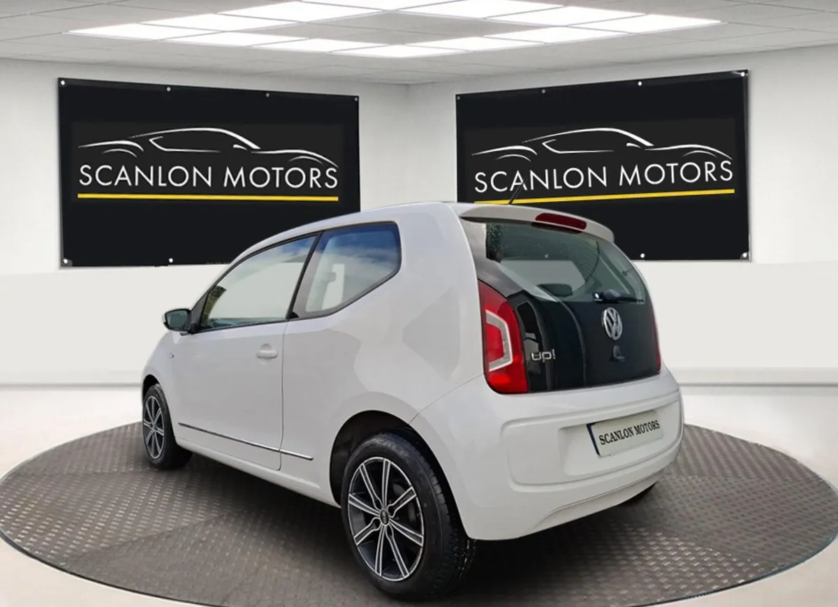 132 VOLKSWAGEN UP 1.0 AUTO - Image 4