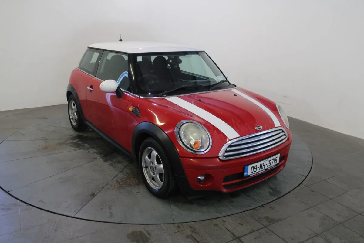 MINI Cooper 1.6 D 110HP 3DR - Image 1