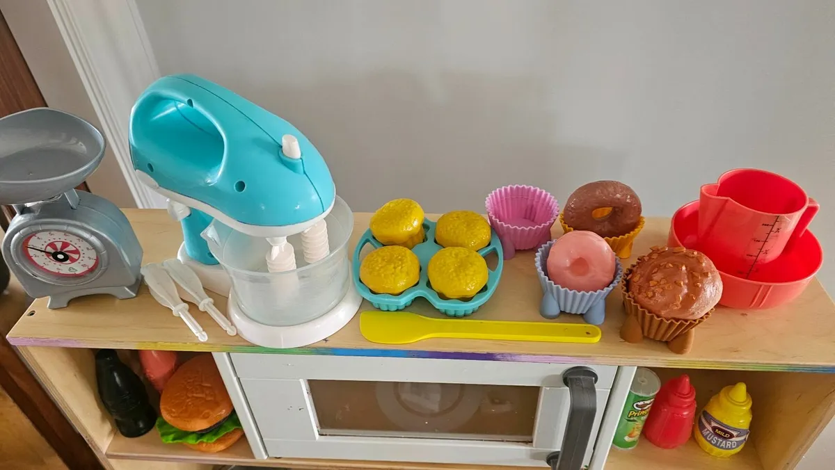 Children's kitchen & accessories - Image 4