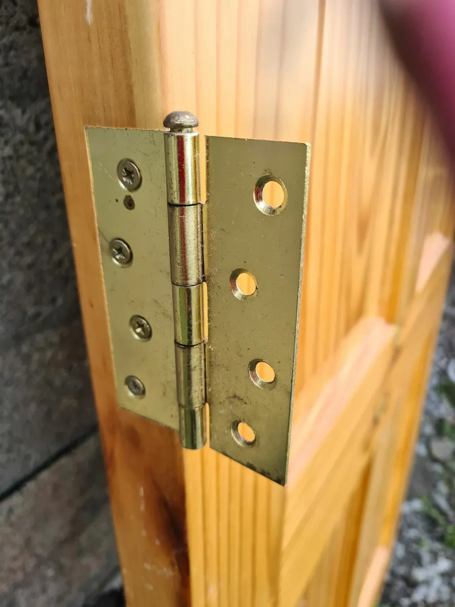 Good quality solid wood internal pine doors - Image 2