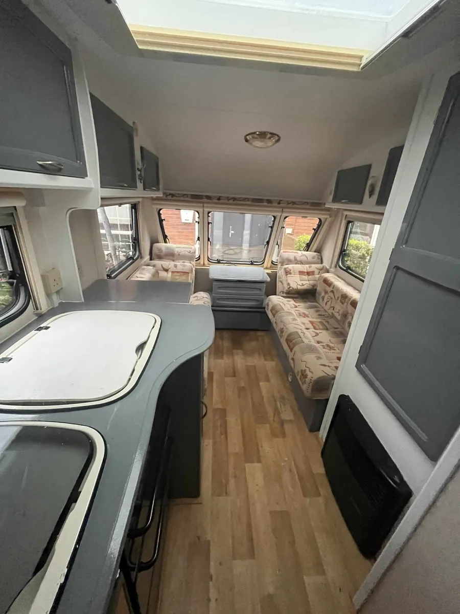 Bailey Ranger 500/5 2002 Caravan 5 Berth - Image 2