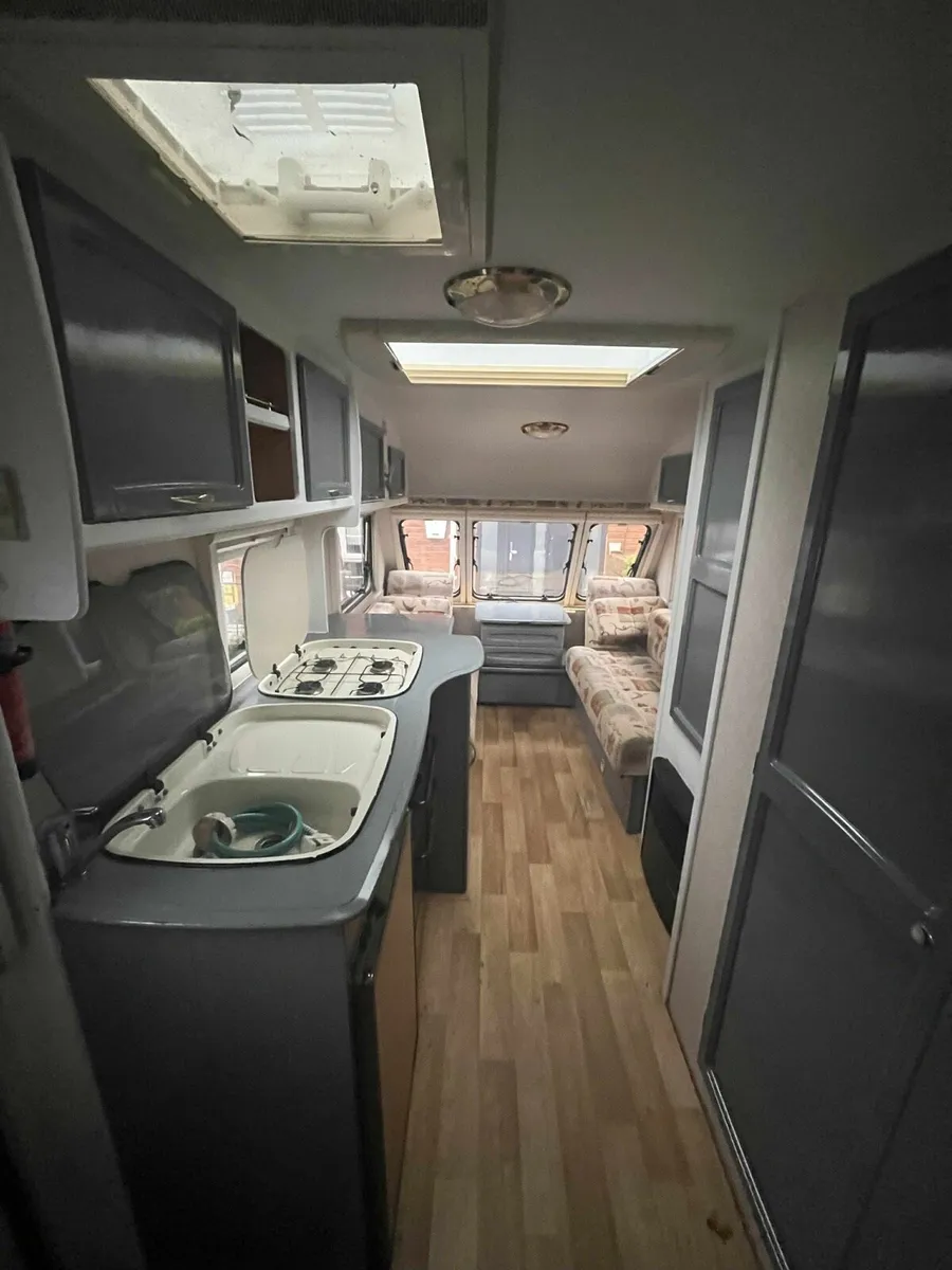 Bailey Ranger 500/5 2002 Caravan 5 Berth - Image 3