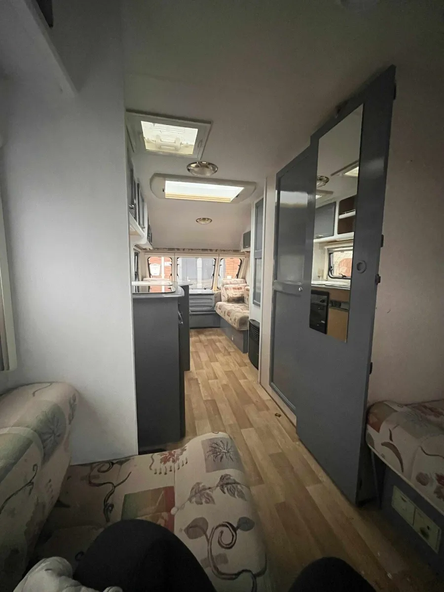 Bailey Ranger 500/5 2002 Caravan 5 Berth - Image 4
