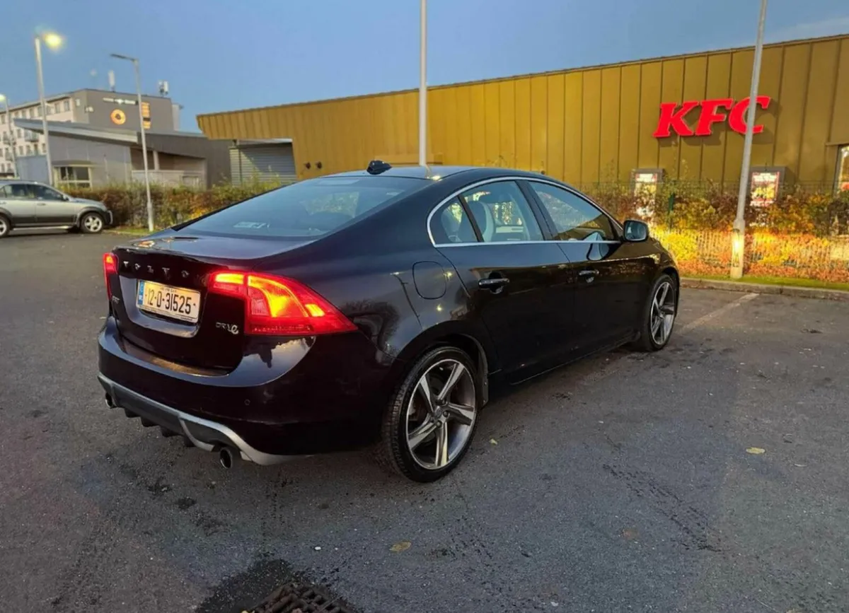 Volvo S60 2012 - Image 4