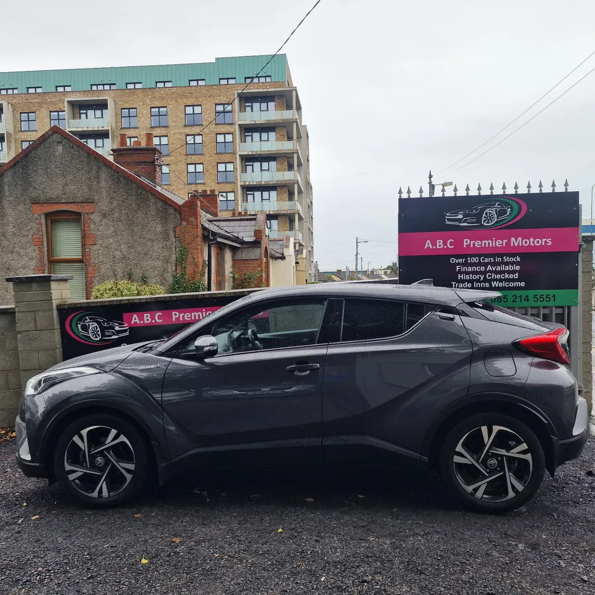 Toyota C-HR 2019 1.8 HYBRID SPORT GR - Image 4