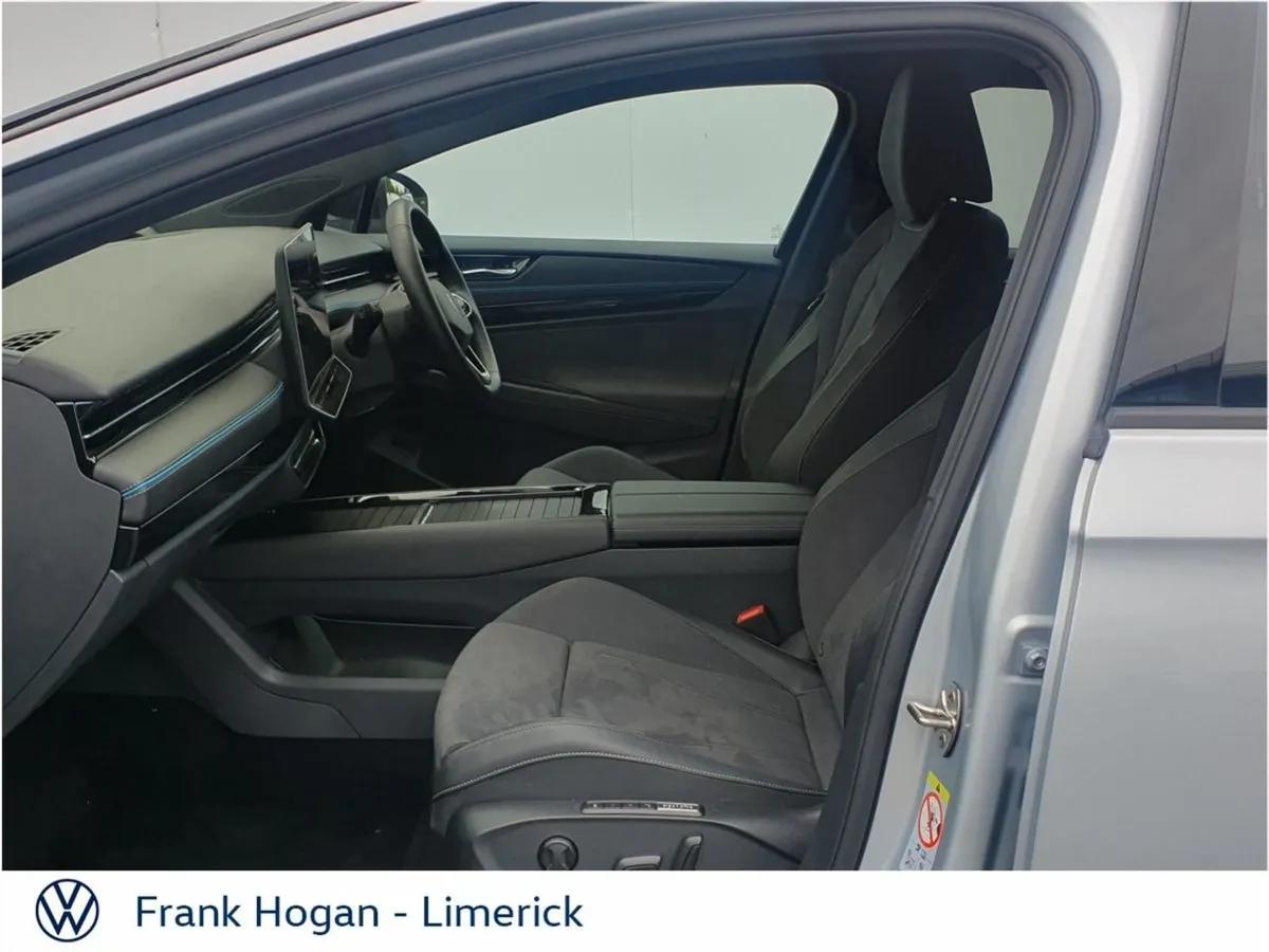 Volkswagen ID.7 PRO Plus 77kwh 286HP  pan Sunroof - Image 4