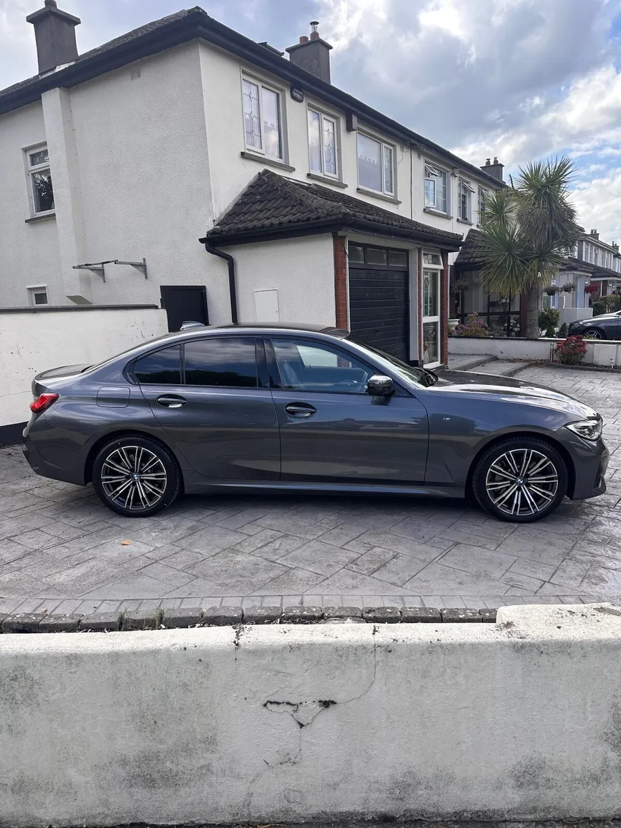 BMW 3-Series 2021 - Image 4