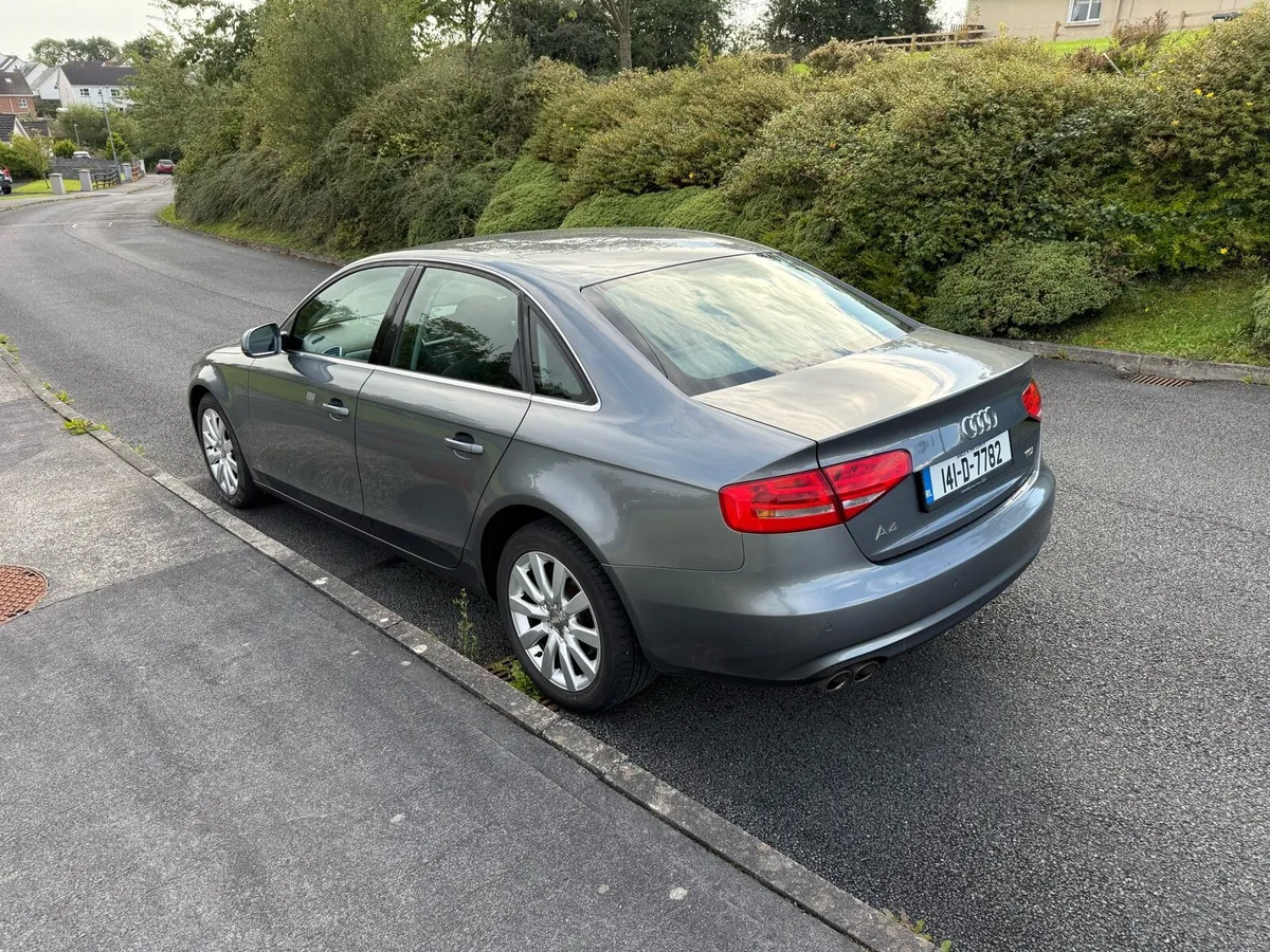 141 Audi A4 2.0tdi low miles/ full service history - Image 4