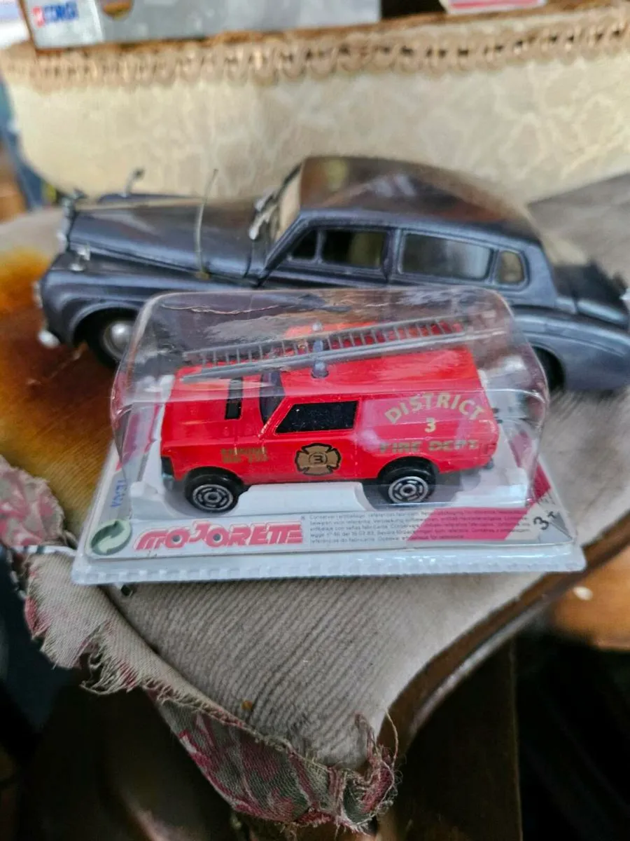 Corgi Majorette Range Rover Fire Engine