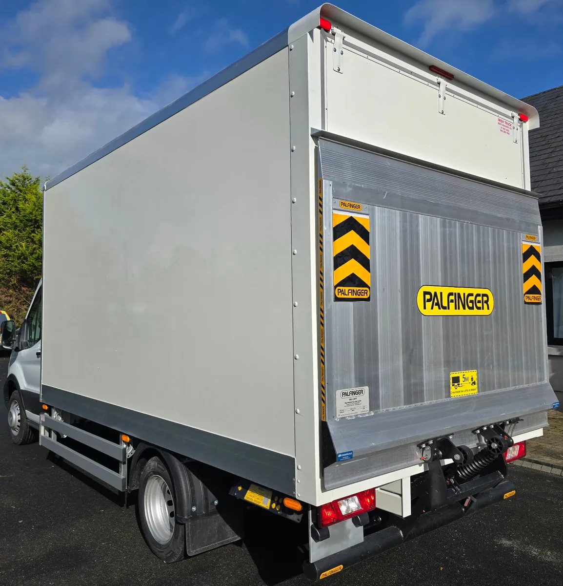 2025 FORD TRANSIT LUTON & TAILLIFT - Image 4