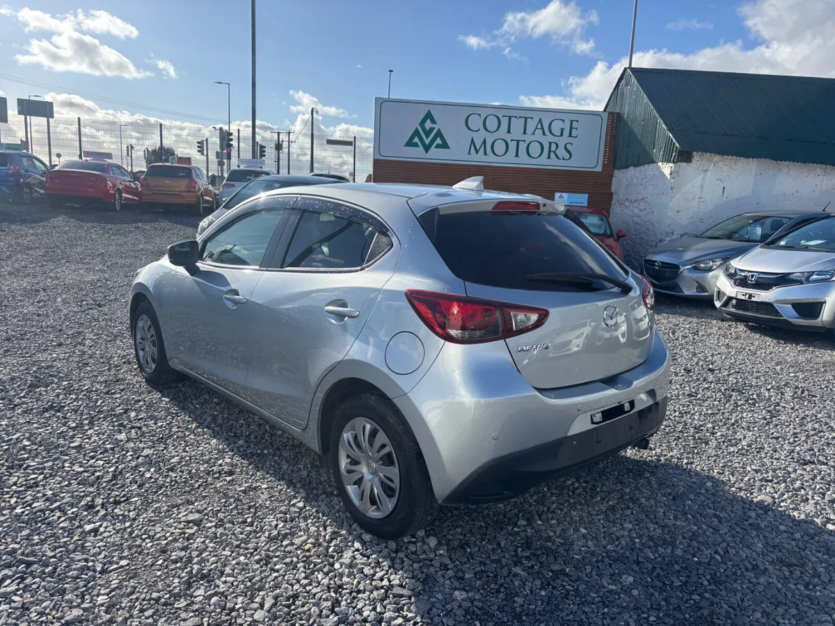 Mazda Demio - Image 3