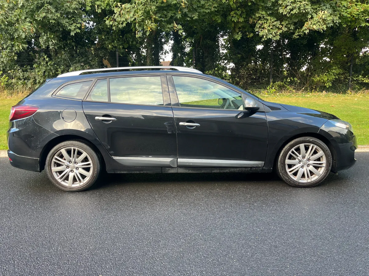 Renault Megane 2012 NCT 02/26 TAX 10/25 - Image 3