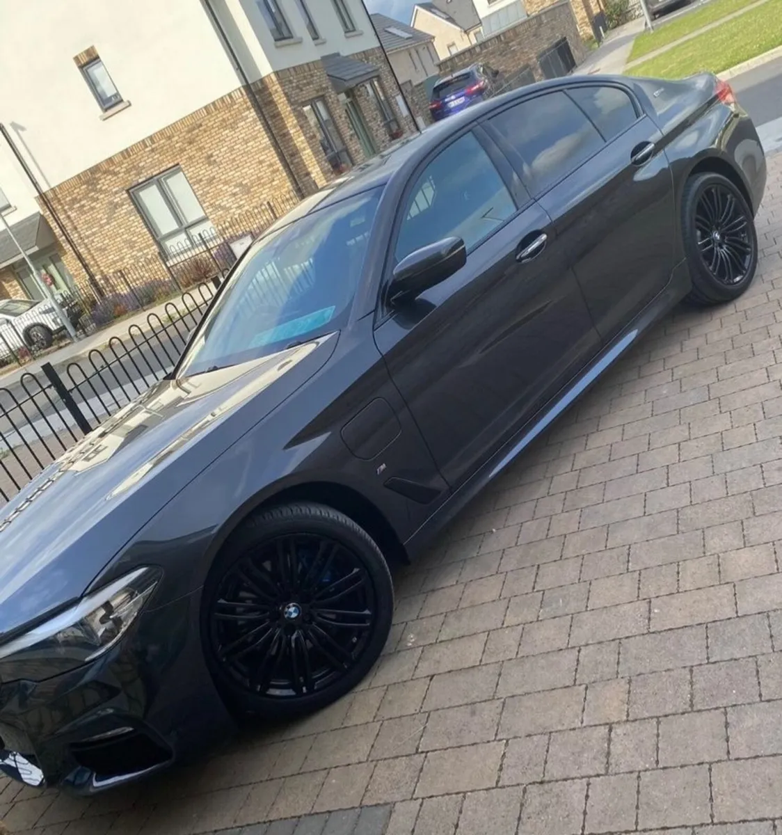 BMW 5-Series 2018 - Image 3