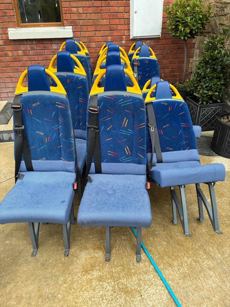 Mini bus seats - Image 1