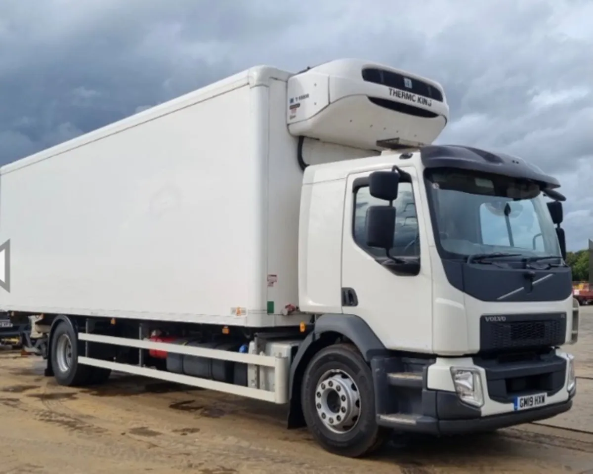 2019 Volvo Fl fridge lorry - Image 1
