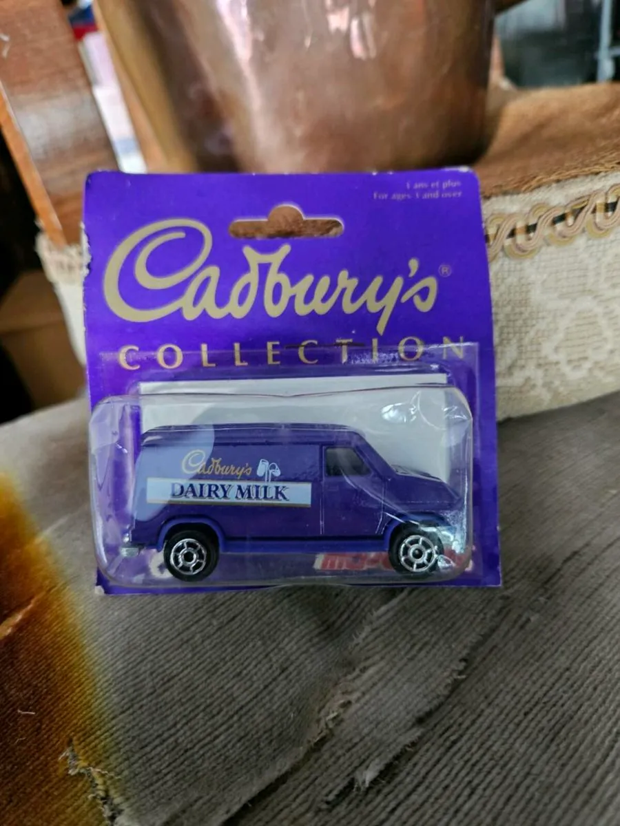 Corgi Majorette Cadbury Choclate Van - Image 2